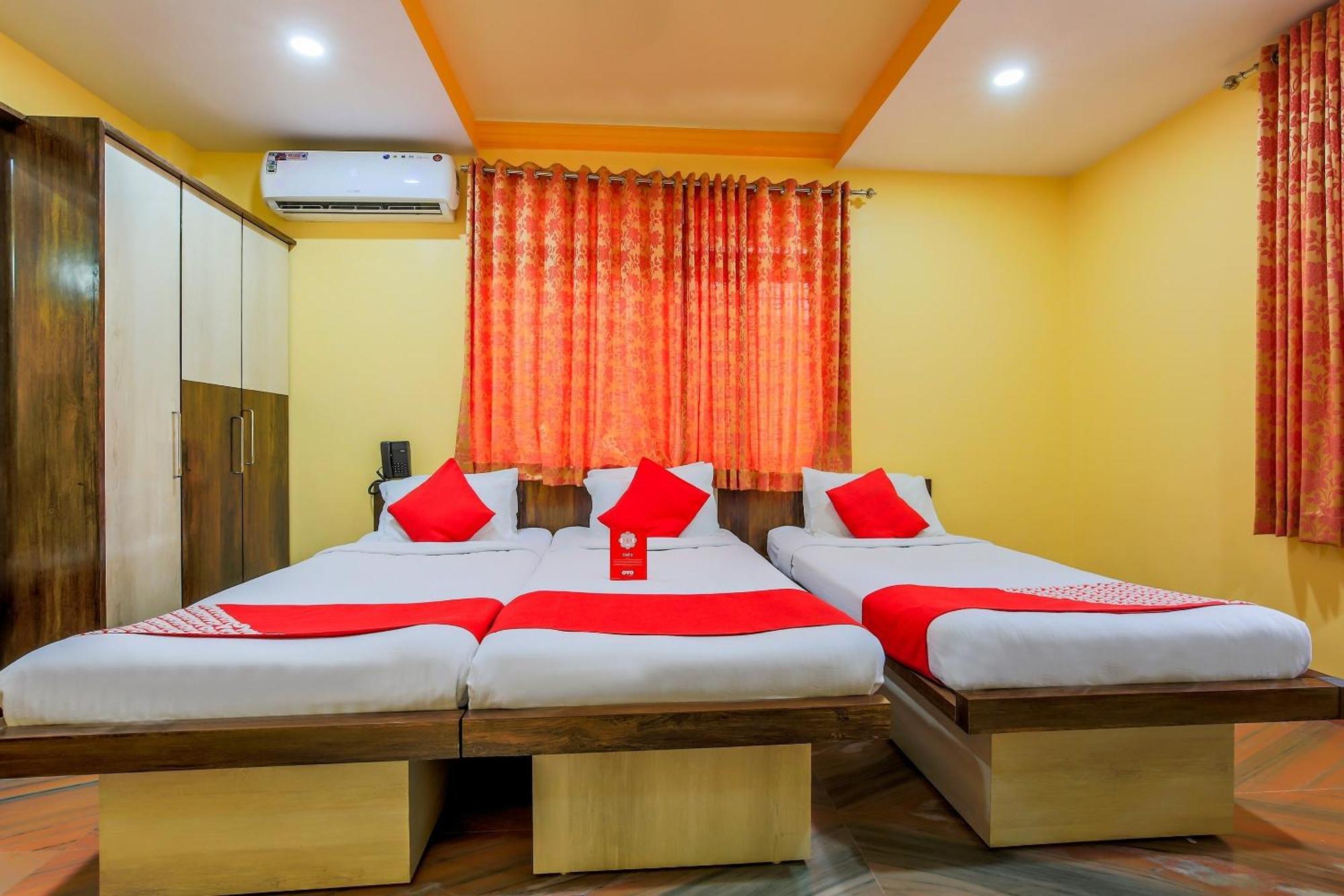 Collection O 14779 Meera & Residency Hotel
