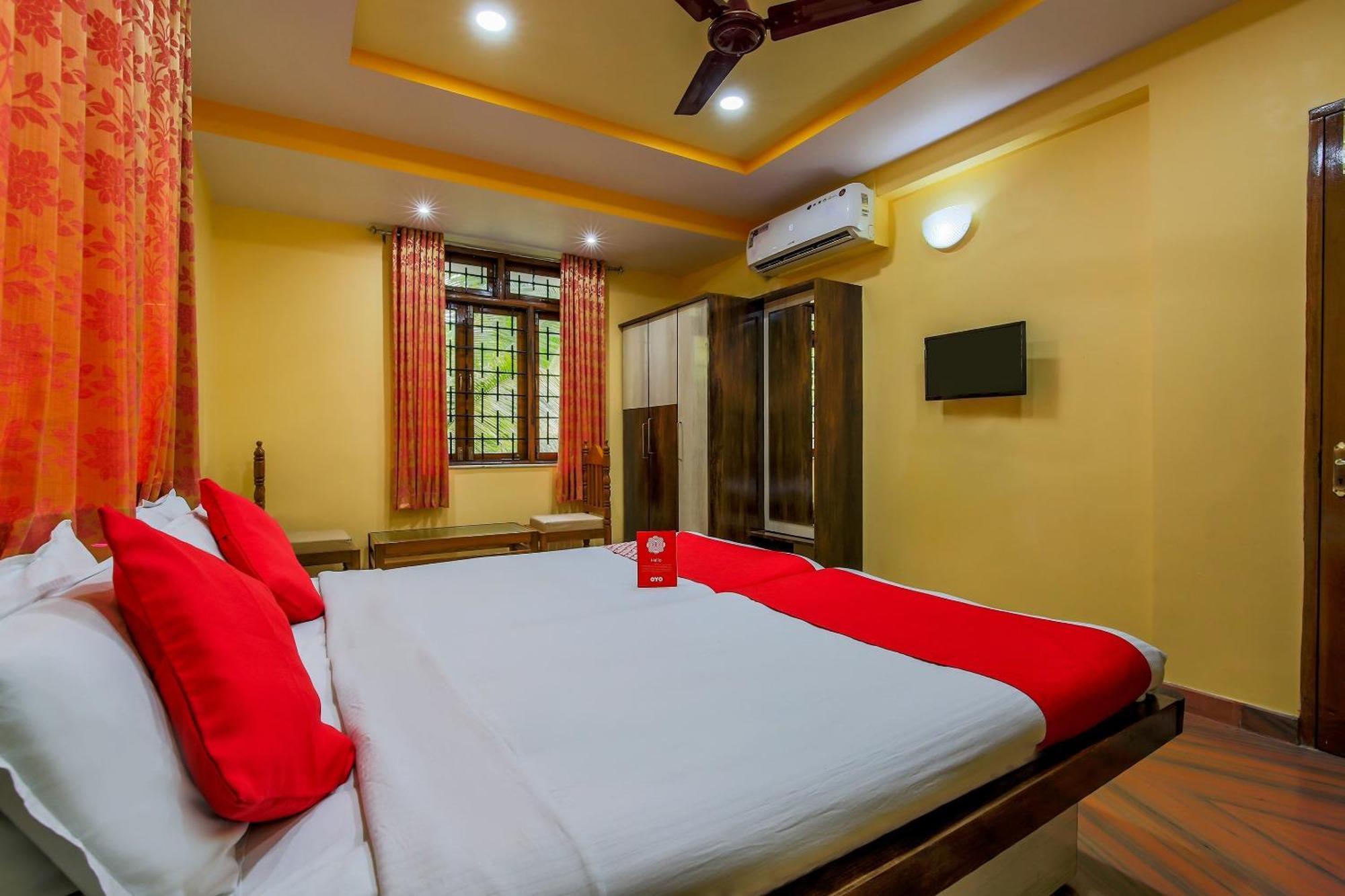 Collection O 14779 Meera & Residency Hotel